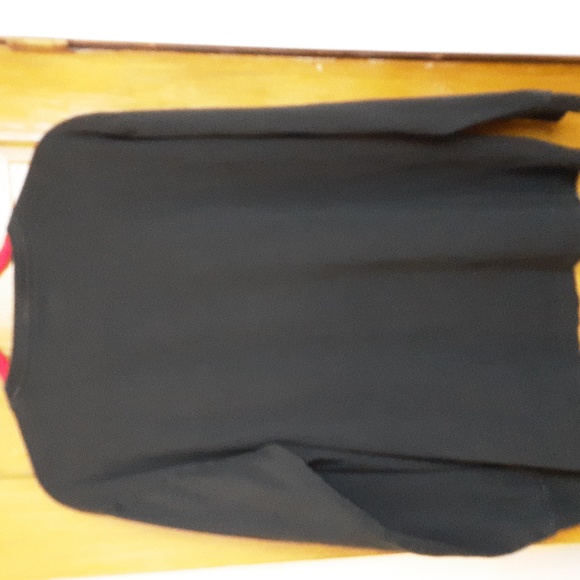 Polo Ralph Lauren Classic Fit Crewneck T-Shirt with Pocket - Picture 2 of 8